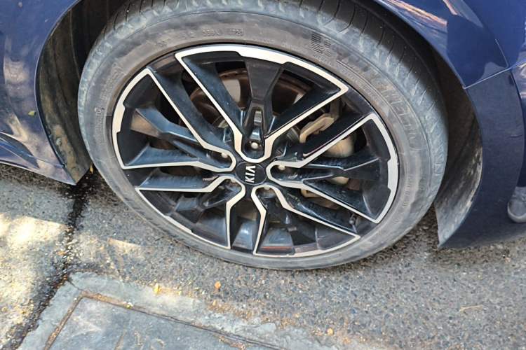 Used Kia K5 2020 380T GT-Line Flagship Edition Right Front Wheel Hub