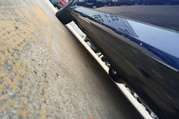 Used Kia K5 2020 270T CVVD Luxury Tech Edition Right Side Sill