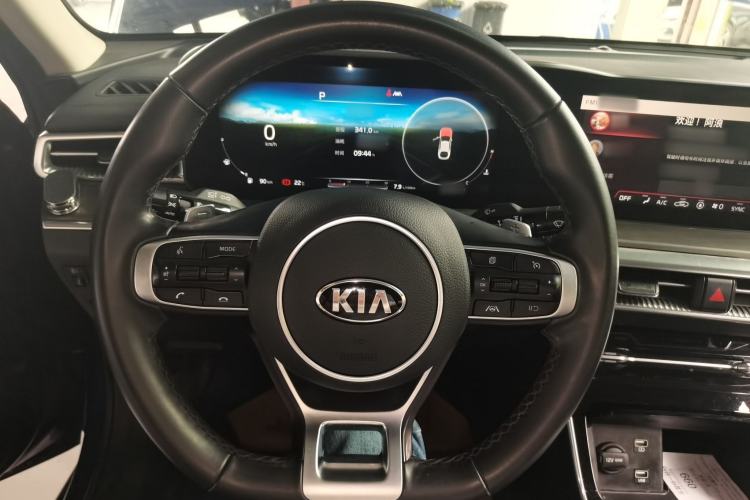 Used Kia K5 2020 270T CVVD Luxury Edition Steering Wheel