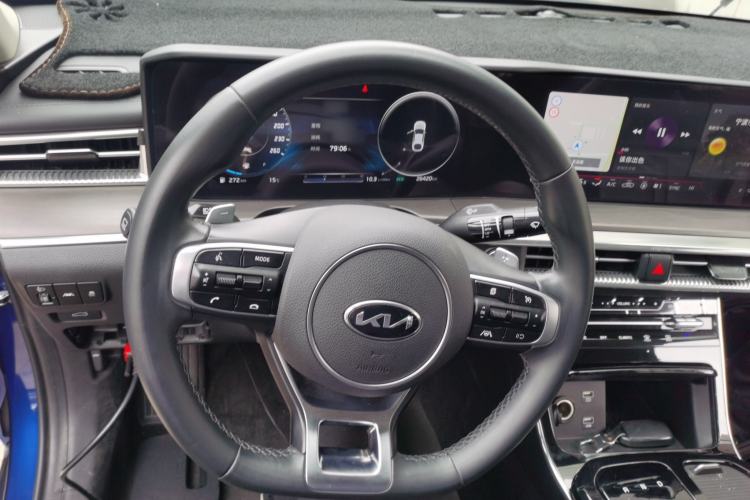Used Kia K5 2020 270T CVVD Luxury Tech Edition Steering Wheel