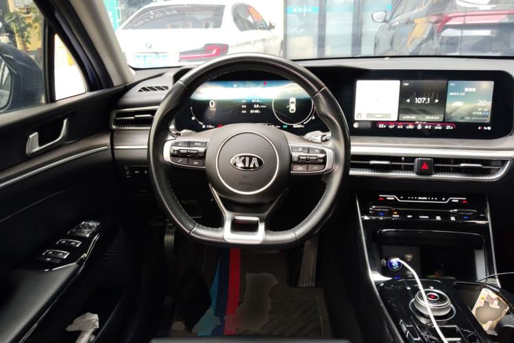 Used Kia K5 2020 270T CVVD Luxury Edition Steering Wheel