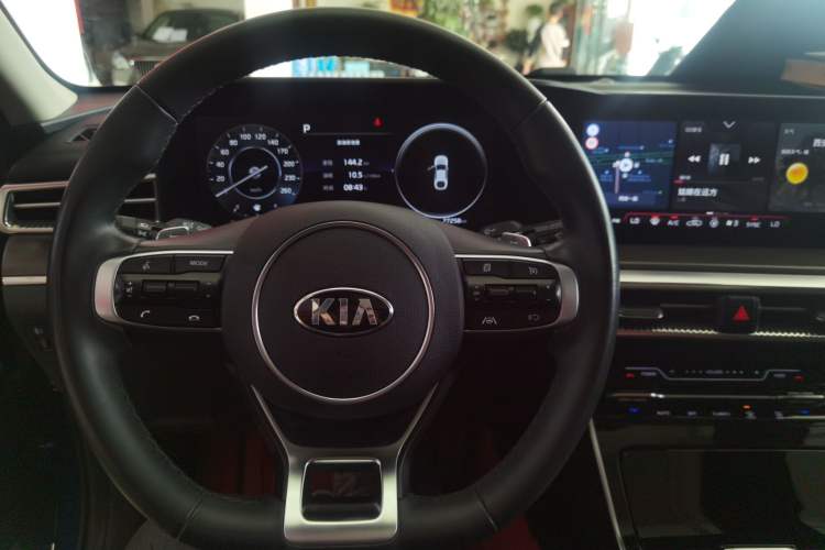Used Kia K5 2020 270T CVVD Luxury Edition Steering Wheel