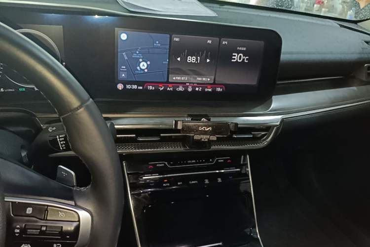 Used Kia K5 2020 380T GT-Line Prestige Tech Edition Audio And AC Panel