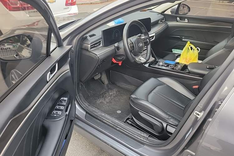 Used Kia K5 2020 270T CVVD Fashion Edition Driver Seat