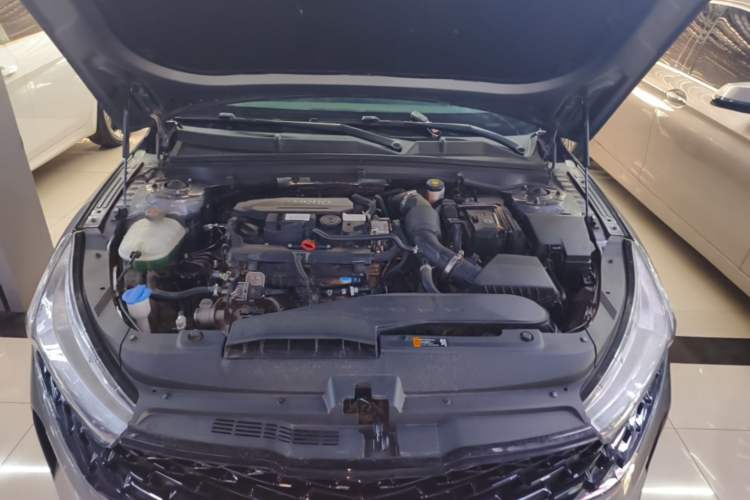 Used Kia K5 2020 270T CVVD Luxury Tech Edition Engine Bay