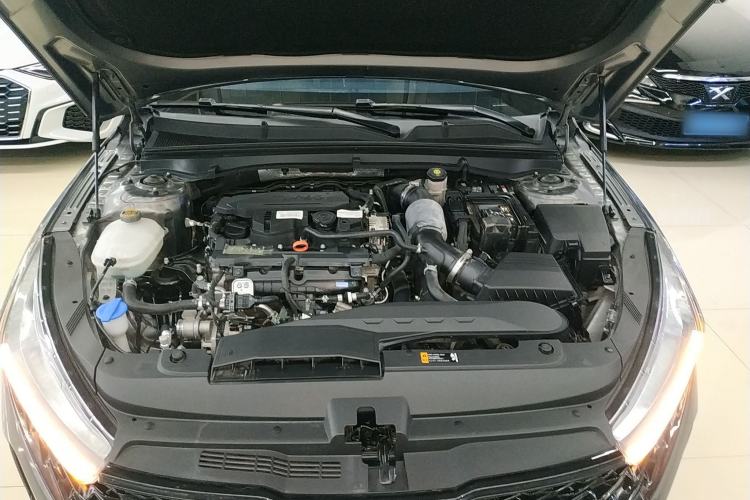 Used Kia K5 2020 270T CVVD Luxury Edition Engine Bay