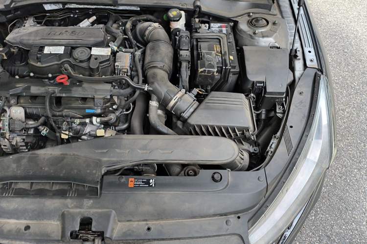 Used Kia K5 2020 270T CVVD Luxury Tech Edition Engine Bay Left