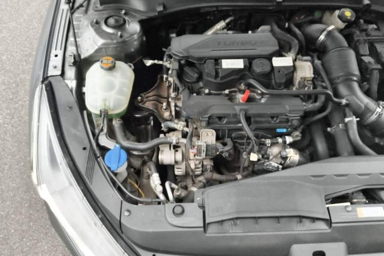 Used Kia K5 2020 270T CVVD Luxury Tech Edition Engine Bay Right