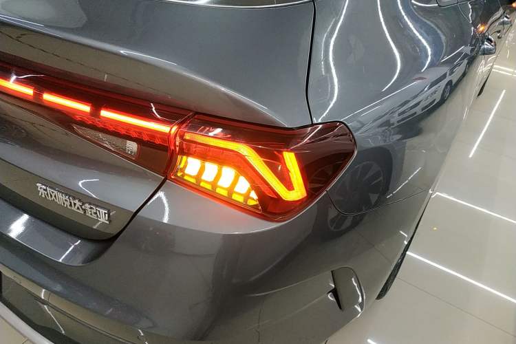 Used Kia K5 2020 270T CVVD Luxury Edition Exterior 2