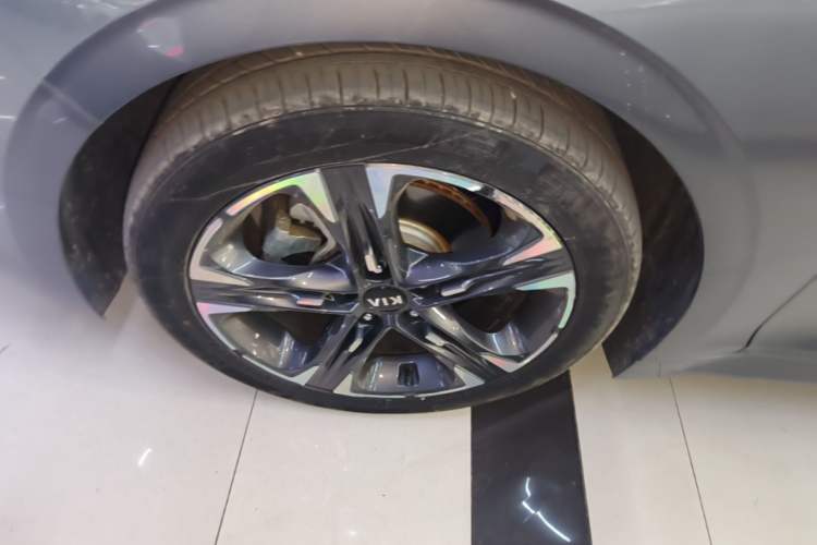 Used Kia K5 2020 270T CVVD Luxury Tech Edition Exterior 4