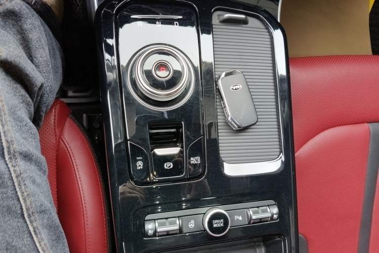Used Kia K5 2020 380T GT-Line Flagship Edition Gear Lever
