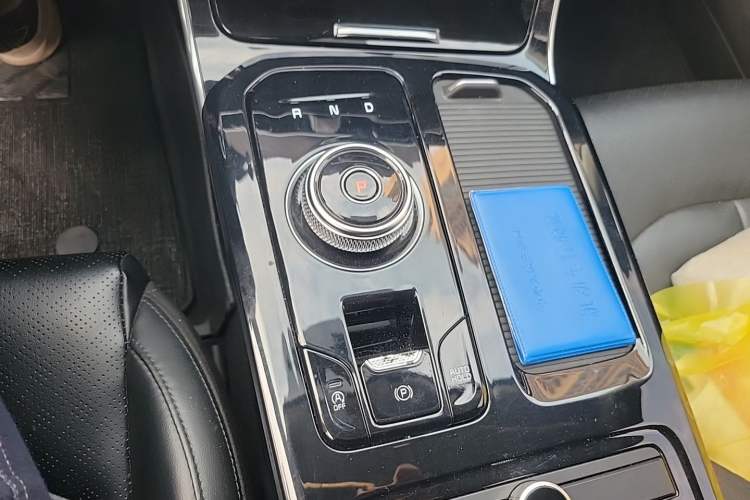 Used Kia K5 2020 270T CVVD Fashion Edition Gear Lever
