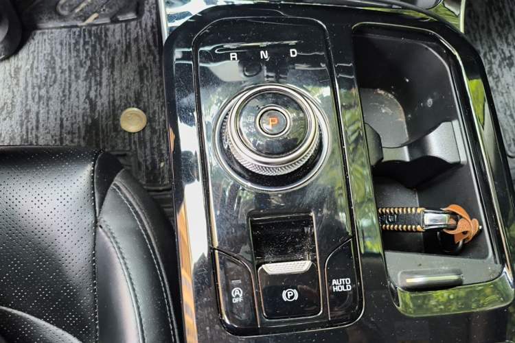 Used Kia K5 2020 270T CVVD Luxury Tech Edition Gear Lever