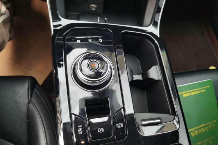 Used Kia K5 2020 270T CVVD Luxury Tech Edition Gear Lever