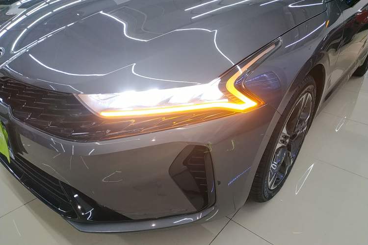 Used Kia K5 2020 270T CVVD Luxury Edition Left Front Headlight