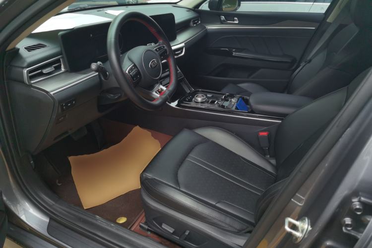 Used Kia K5 2020 270T CVVD Luxury Tech Edition Left Front Seat