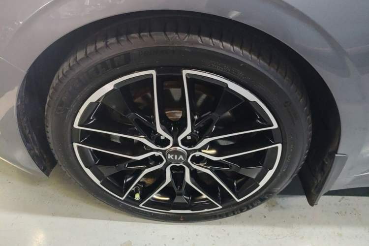 Used Kia K5 2020 380T GT-Line Flagship Edition Left Front Wheel Hub
