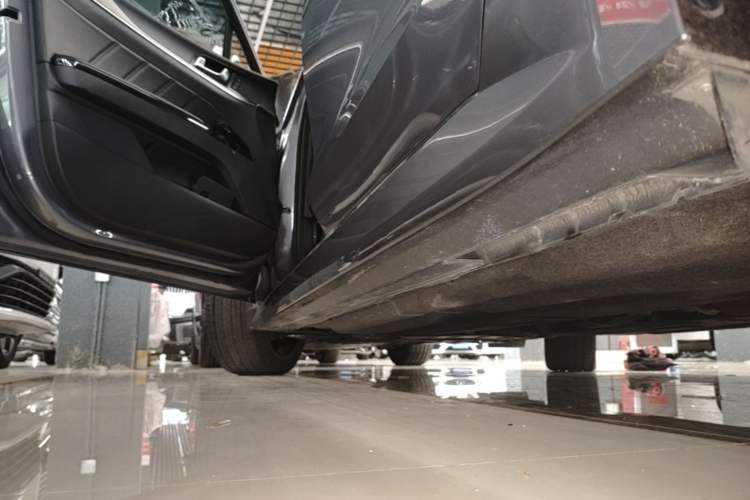 Used Kia K5 2020 380T GT-Line Prestige Tech Edition Left Side Sill