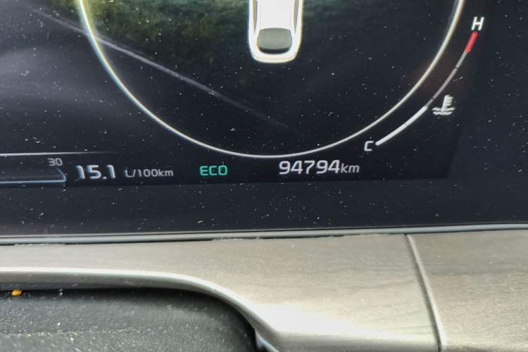 Used Kia K5 2020 270T CVVD Luxury Tech Edition Odometer Close Up