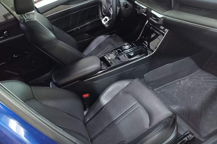 Used Kia K5 2020 380T GT-Line Prestige Tech Edition Right Front Seat