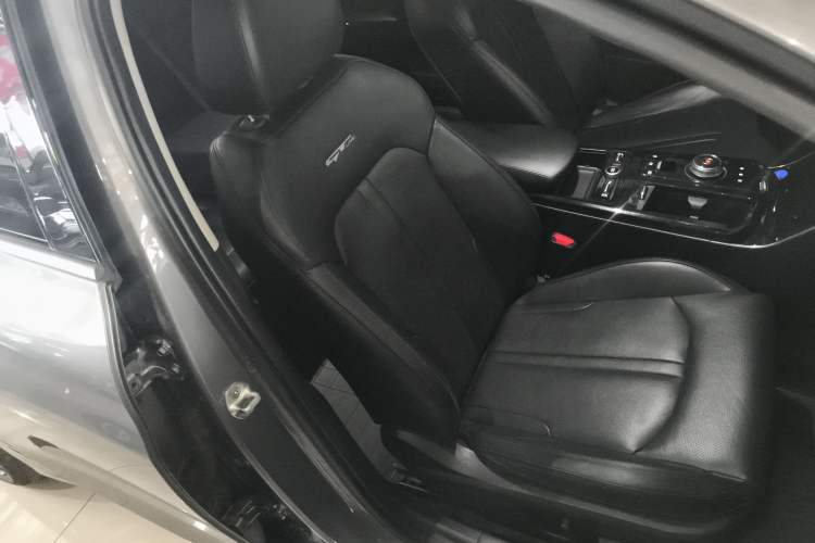 Used Kia K5 2020 380T GT-Line Prestige Tech Edition Right Front Seat