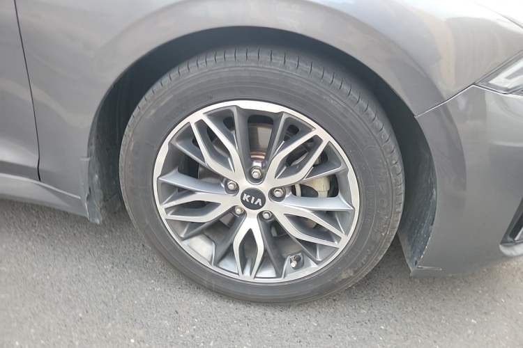 Used Kia K5 2020 270T CVVD Fashion Edition Right Front Wheel Hub