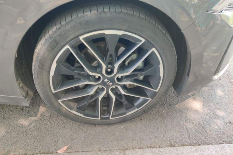 Used Kia K5 2020 380T GT-Line Flagship Edition Right Front Wheel Hub