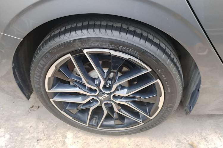 Used Kia K5 2020 380T GT-Line Flagship Edition Right Rear Wheel Hub