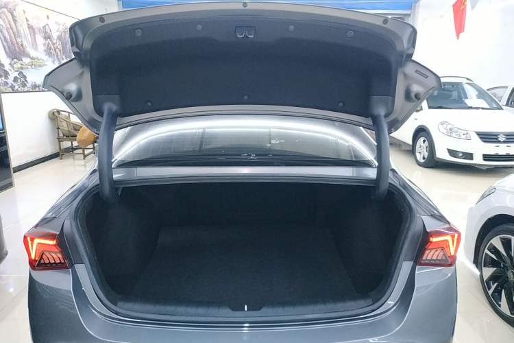 Used Kia K5 2020 270T CVVD Luxury Edition Trunk