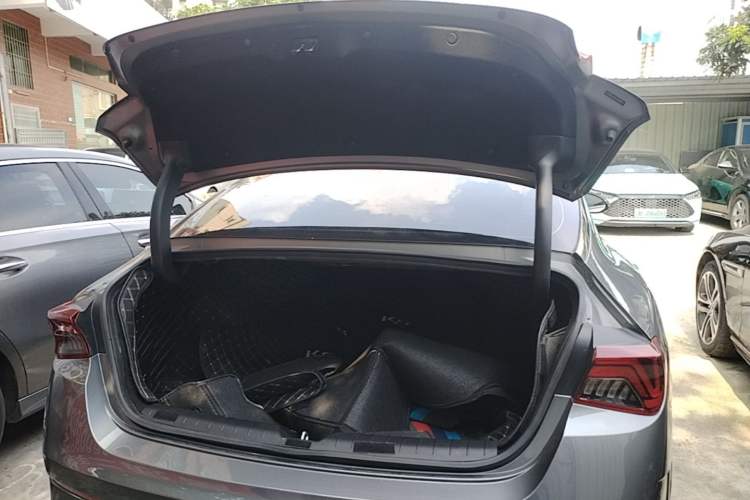 Used Kia K5 2020 380T GT-Line Flagship Edition Trunk