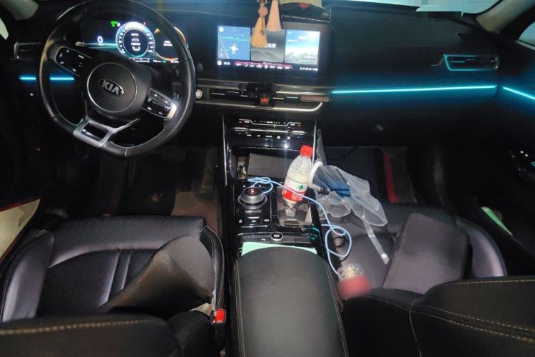 Used Kia K5 2020 270T CVVD Luxury Tech Edition Center Console