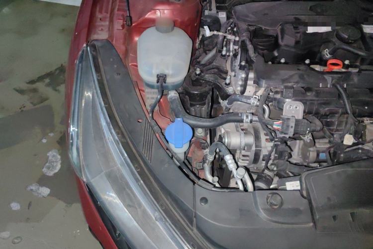 Used Kia K5 2020 270T CVVD Luxury Tech Edition Engine Bay Right