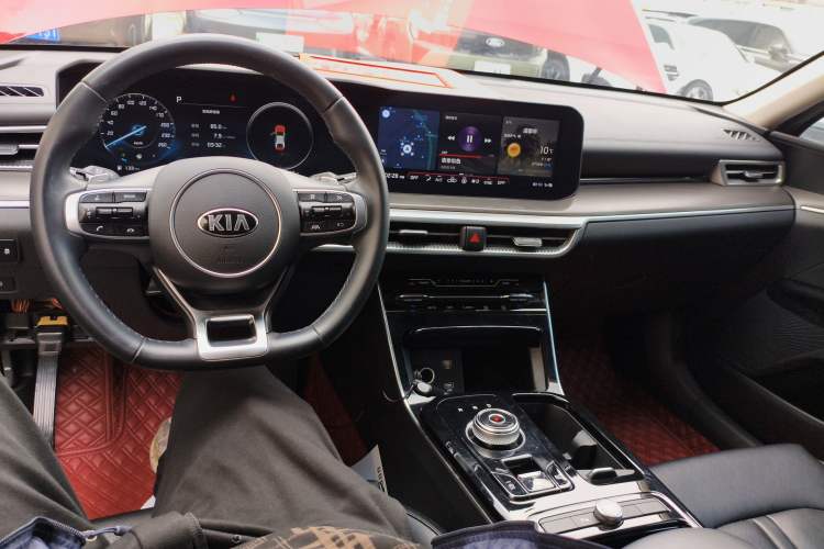 Used Kia K5 2020 270T CVVD Luxury Tech Edition Interior 2