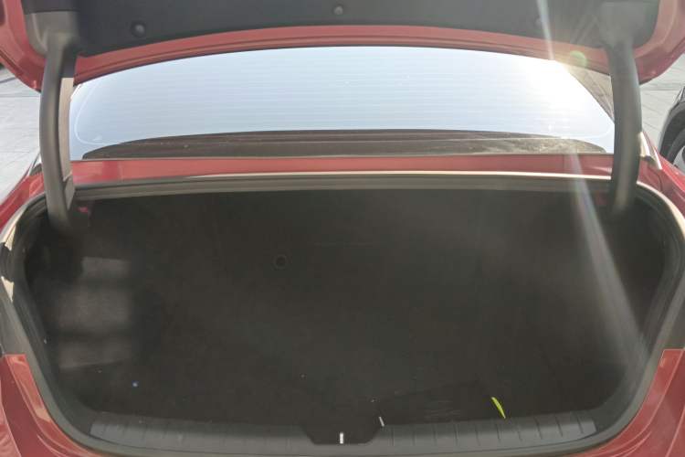 Used Kia K5 2020 380T GT-Line Premium Edition Trunk