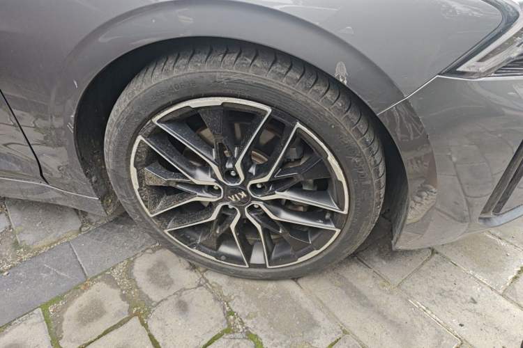 Used Kia K5 2020 380T GT-Line Flagship Edition Right Front Wheel Hub