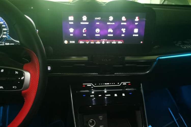 Used Kia K5 2020 380T GT-Line Prestige Tech Edition Audio And AC Panel