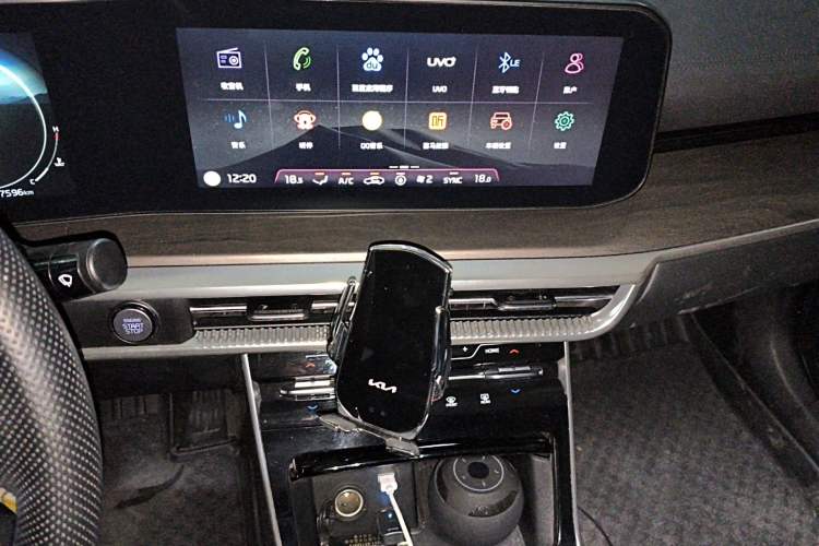 Used Kia K5 2020 380T GT-Line Prestige Tech Edition Audio And AC Panel