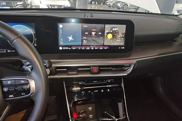 Used Kia K5 2020 270T CVVD Luxury Edition Audio And AC Panel