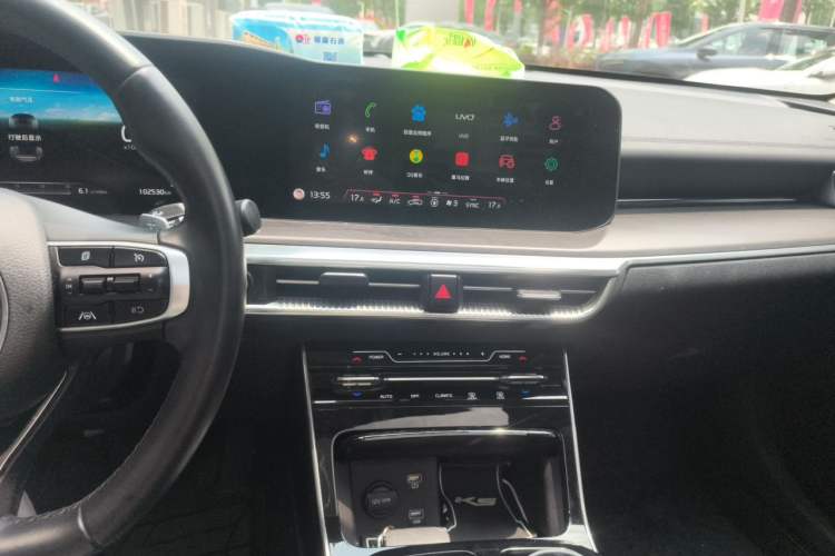 Used Kia K5 2020 270T CVVD Luxury Tech Edition Audio And AC Panel
