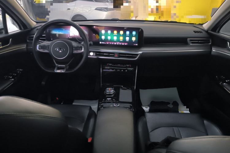 Used Kia K5 2020 380T GT-Line Prestige Tech Edition Center Console