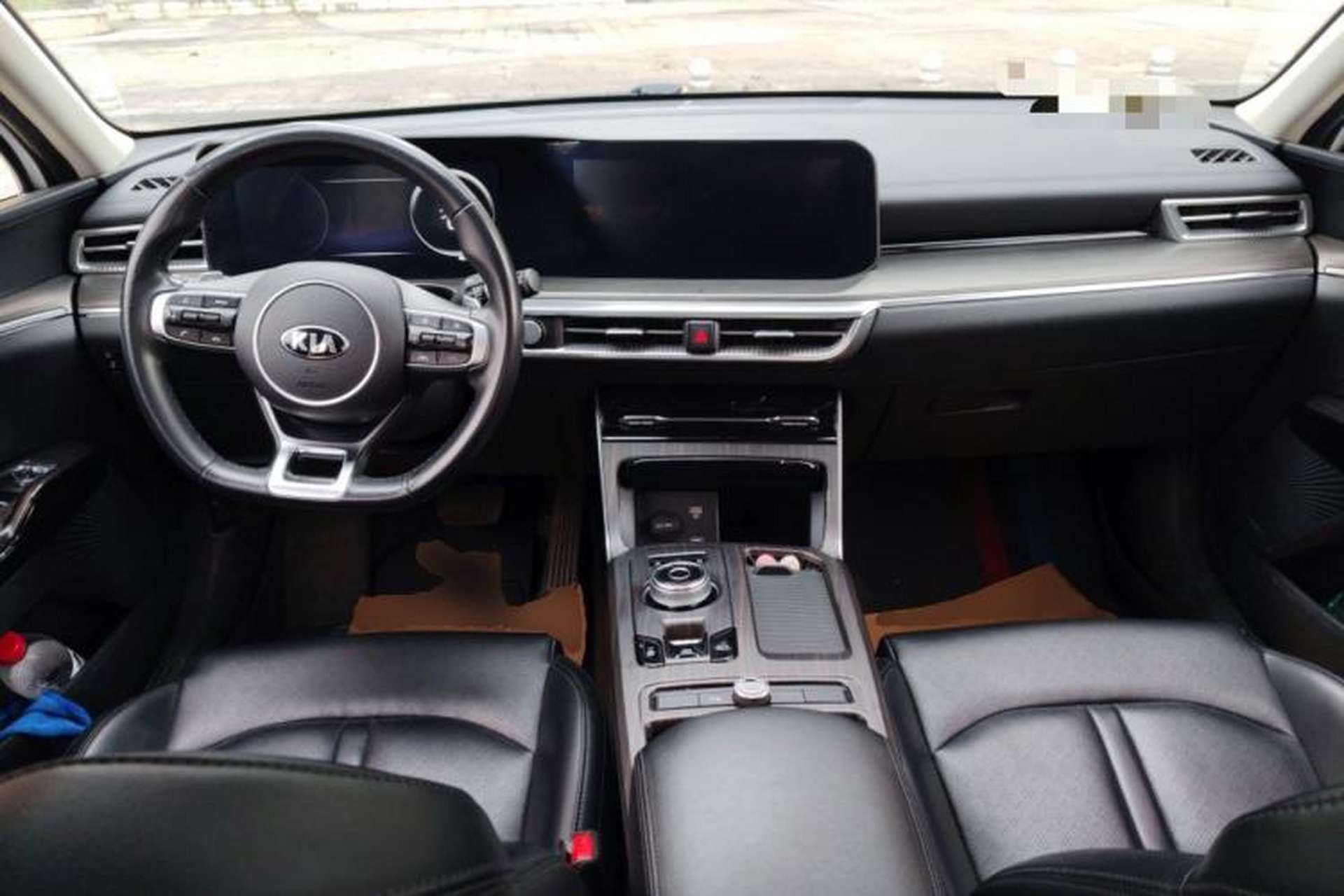 Used Kia K5 2020 270T CVVD Luxury Tech Edition Center Console