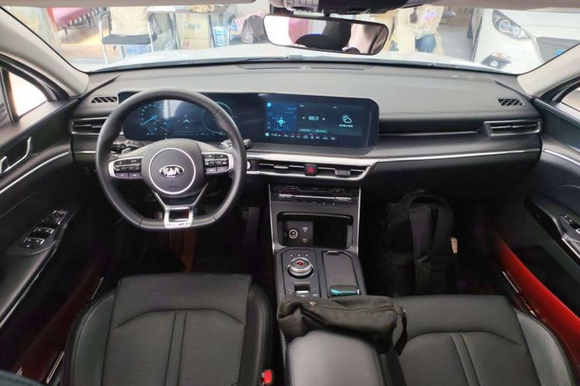 Used Kia K5 2020 380T GT-Line Prestige Tech Edition Center Console