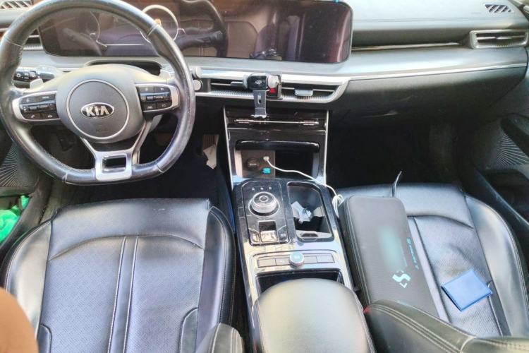 Used Kia K5 2020 270T CVVD Luxury Tech Edition Center Console