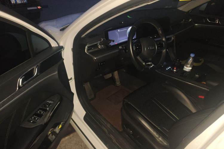 Used Kia K5 2020 270T CVVD Luxury Tech Edition Driver Seat