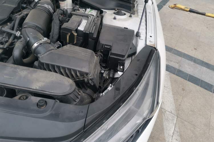 Used Kia K5 2020 380T GT-Line Flagship Edition Engine Bay Left