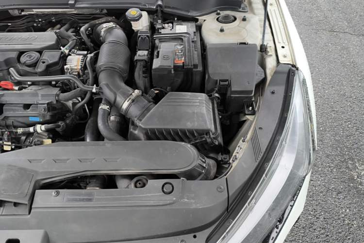 Used Kia K5 2020 270T CVVD Fashion Edition Engine Bay Left