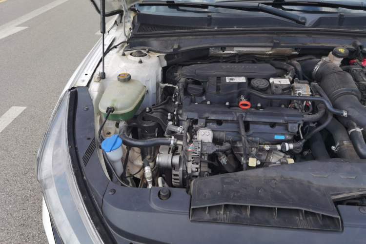 Used Kia K5 2020 270T CVVD Luxury Tech Edition Engine Bay Right