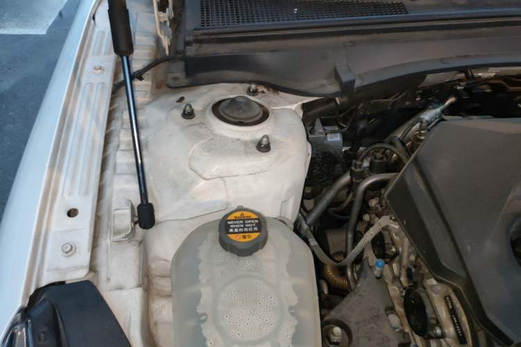 Used Kia K5 2020 380T GT-Line Flagship Edition Engine Bay Right