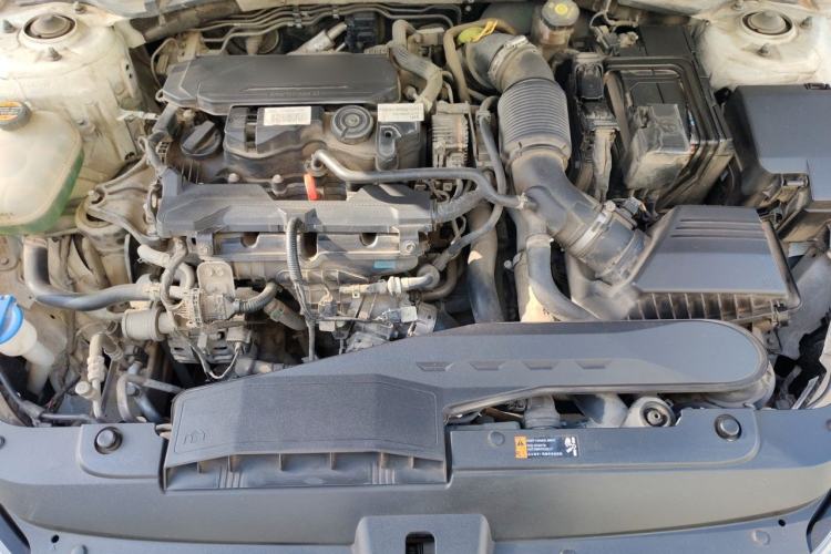 Used Kia K5 2020 270T CVVD Luxury Tech Edition Engine Bay