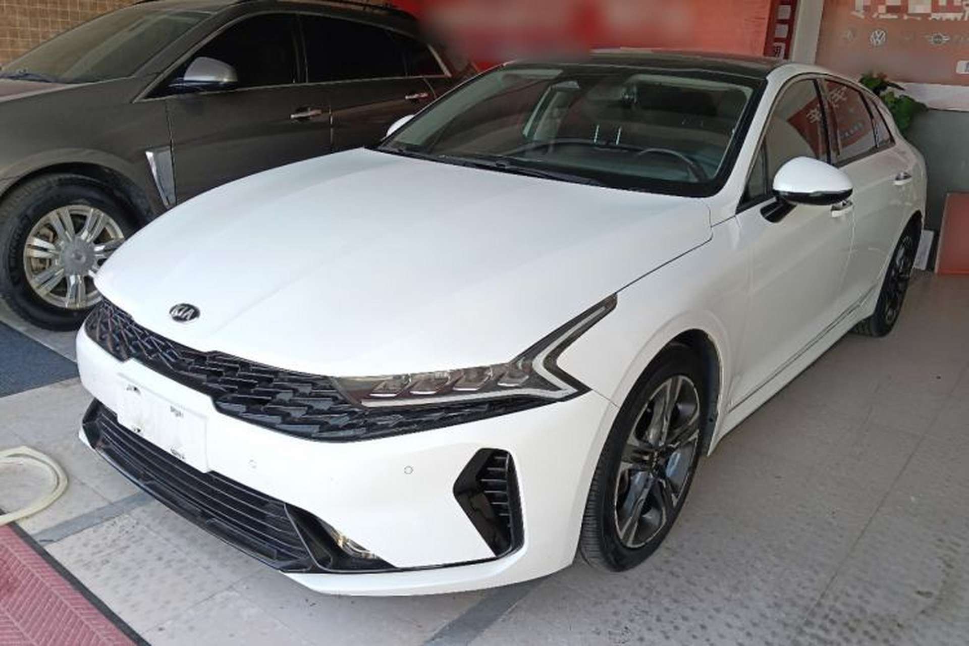 Used Kia K5 2020 270T CVVD Luxury Tech Edition Front Left 45 Deg